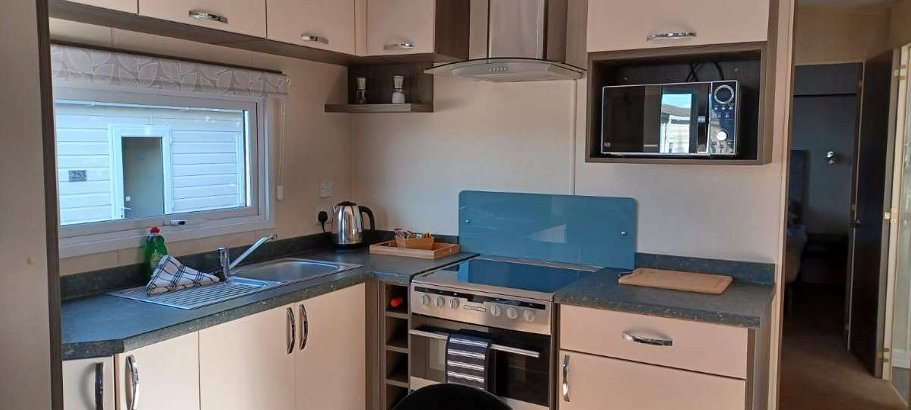 Beverley Bay Holiday Park, Ref 15787