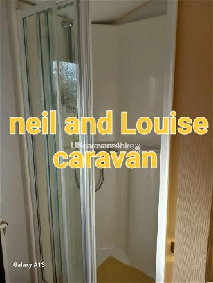 Happy Days Caravan Park, Ref 15806