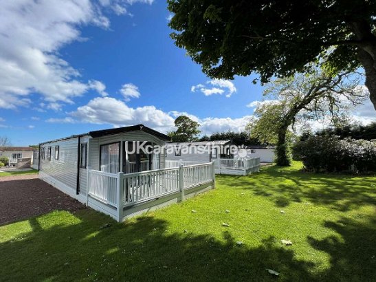 Seaton Estate Caravan Park, Ref 15845