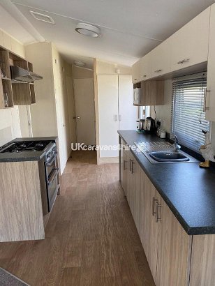 Marton Mere Holiday Village, Ref 15909