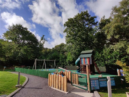 Aberdunant Hall Holiday Park, Ref 15999