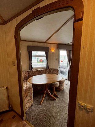 Sunnysands Caravan Park, Ref 16037