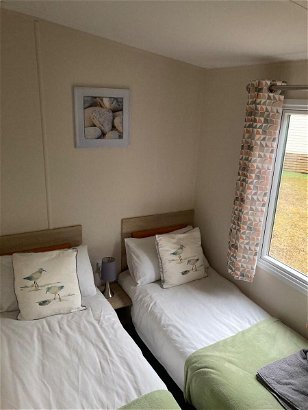River Valley Country Park, Ref 16072