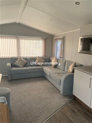 Marton Mere Holiday Village, Ref 16104