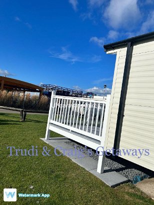Cayton Bay Caravan Park, Ref 16179