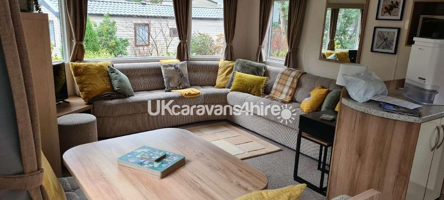 Aberdunant Hall Holiday Park, Ref 16248