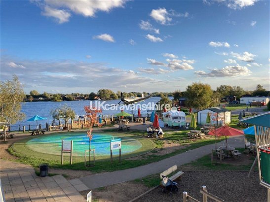 Tattershall Lakes Country Park, Ref 16405