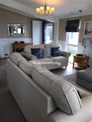 Hopton Holiday Village, Ref 16552