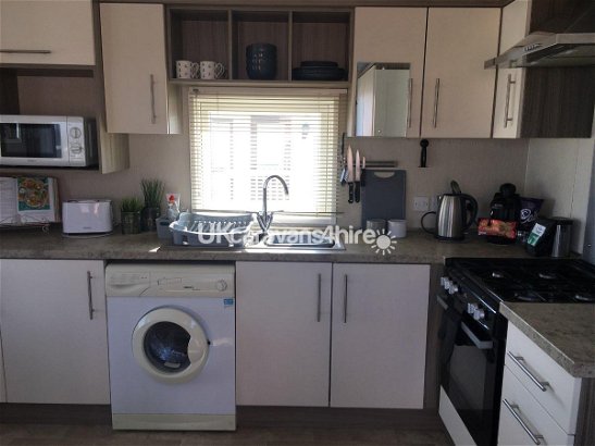 Hopton Holiday Village, Ref 16565