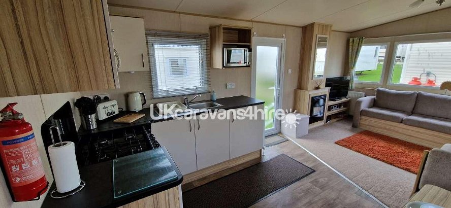 Cayton Bay Caravan Park, Ref 16664
