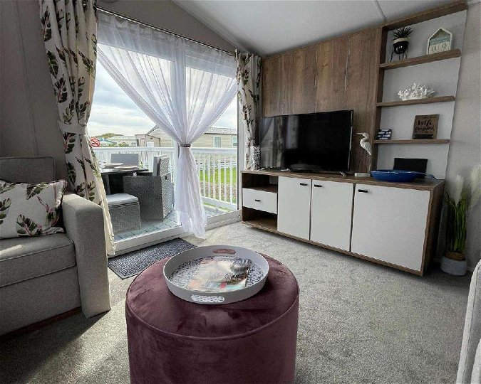 ref 16896, Seven Bays Park, Padstow, Cornwall