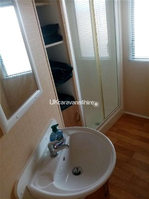 Lyons Winkups and Primrose, Ref 16995