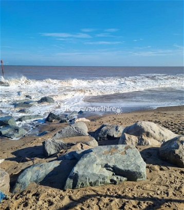 Withernsea Sands, Ref 17032