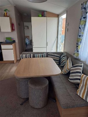 Coastfield Holiday Village, Ref 17036
