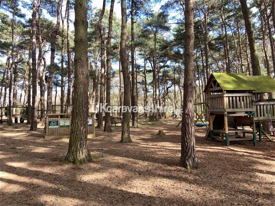 Kelling Heath Holiday Park, Ref 17120