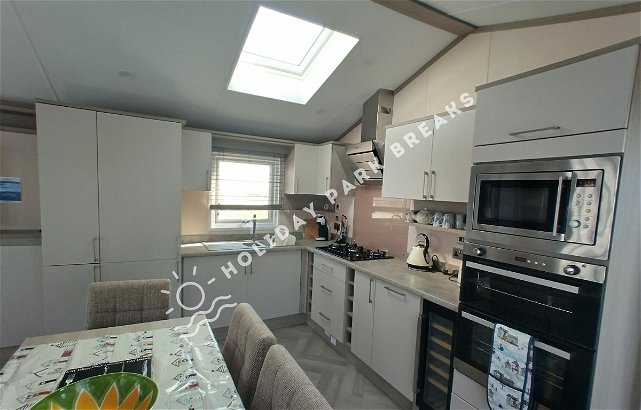 Seal Bay Resort, Ref 17143