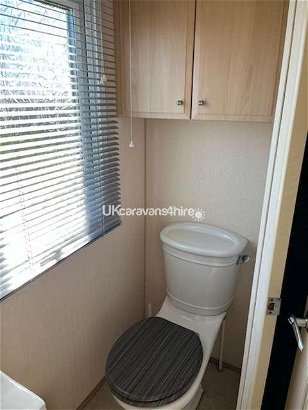 Hopton Holiday Village, Ref 17240