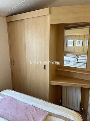 Hopton Holiday Village, Ref 17240