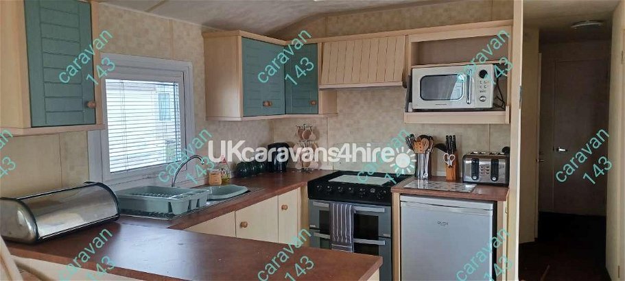 Sunnysands Caravan Park, Ref 17327