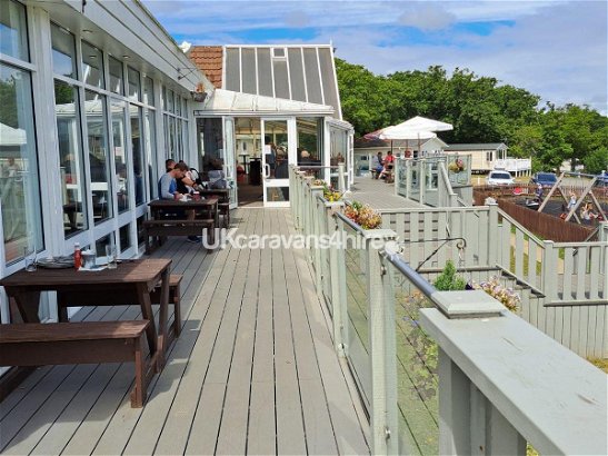 Thorness Bay Holiday Park, Ref 17370