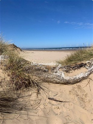 Redcar Beach Caravan Park, Ref 17612