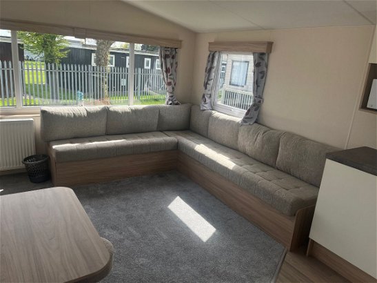 Kings Caravan Park, Ref 17672