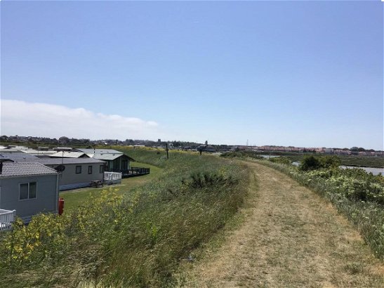 Naze Marine Holiday Park, Ref 17884