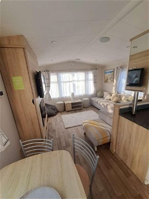 Marton Mere Holiday Village, Ref 17967