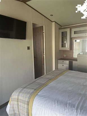 Cayton Bay Caravan Park, Ref 18025