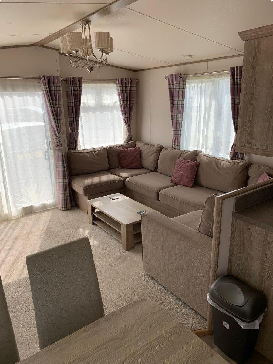 Pet Friendly Caravan Hire Bridport-18055 | UKCaravans4Hire