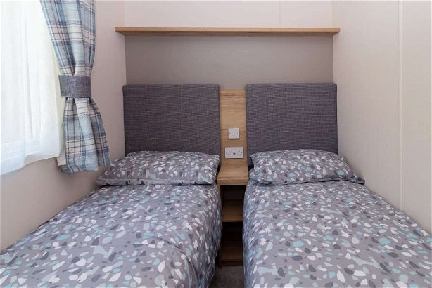 Cornish Coast Caravan Park, Ref 18075