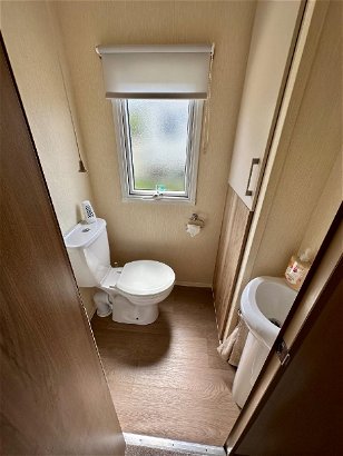 Whitecliff Bay Holiday Park, Ref 18116