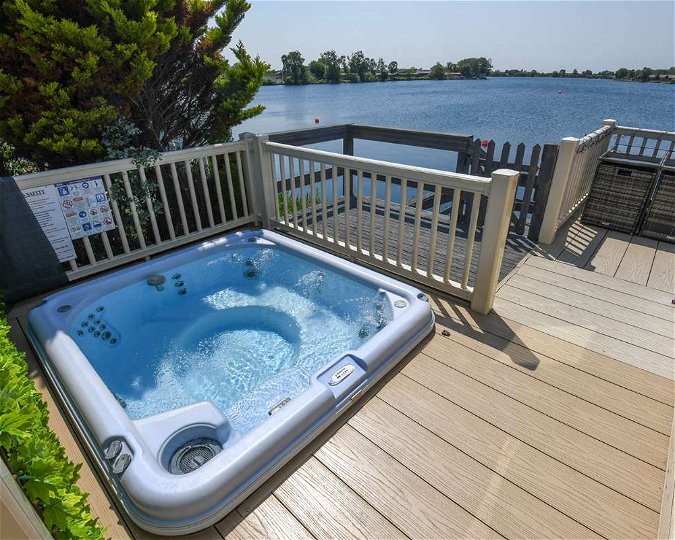 ref 18151, Tattershall Lakes Country Park, Lincoln, Lincolnshire