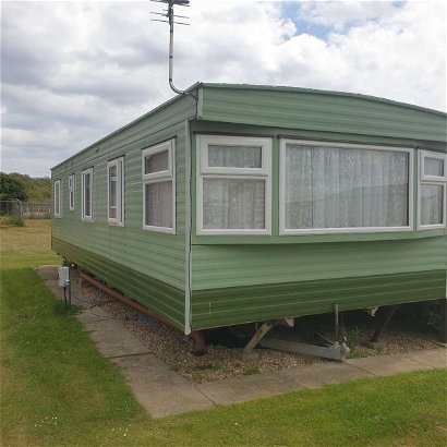 Golden Anchor, Ref 18185