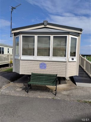 Happy Days Caravan Park, Ref 18243