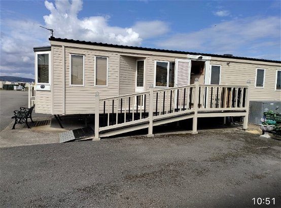 Happy Days Caravan Park, Ref 18243