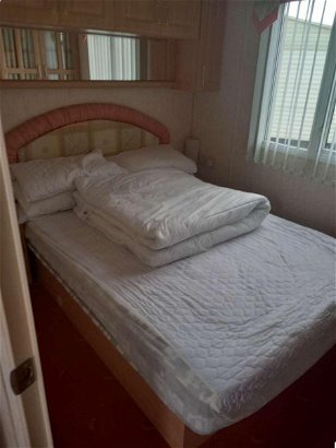 Browns Holiday Park, Ref 18265