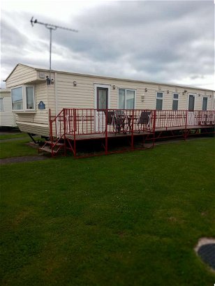 Browns Holiday Park, Ref 18265