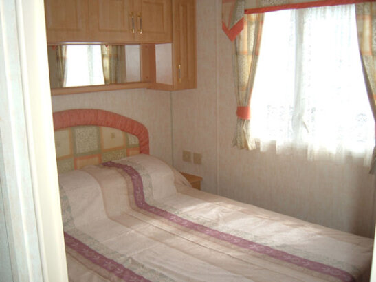Devon Cliffs Holiday Park, Ref 282