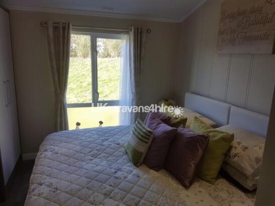 Devon Cliffs Holiday Park, Ref 4101