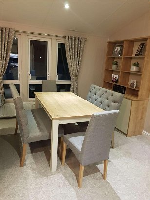 Cayton Bay Caravan Park, Ref 6516