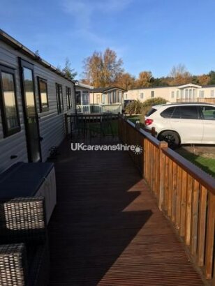 Pinewoods Holiday Park, Ref 6540