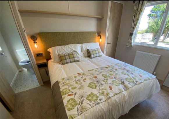 White Acres Holiday Park, Ref 70