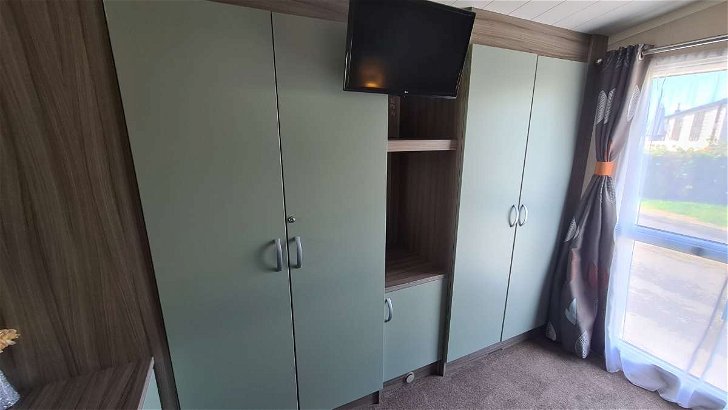 Marton Mere Holiday Village, Ref 7193