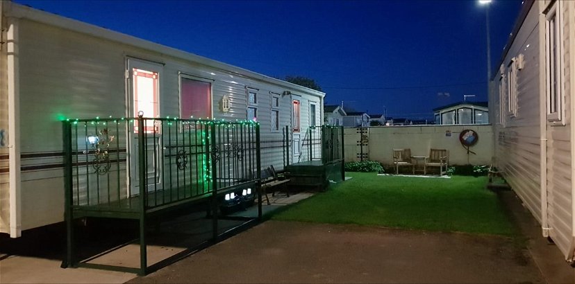 Happy Days Caravan Park, Ref 7442