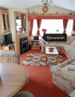 Happy Days Caravan Park, Ref 7442