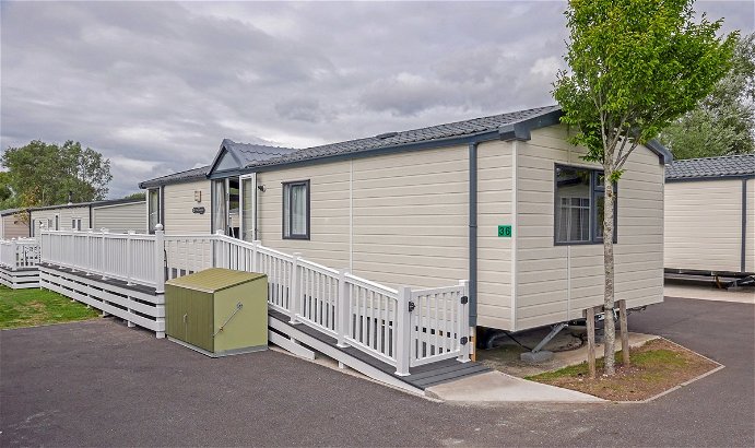 Bowleaze Cove Holiday Park (Waterside), Ref 8072
