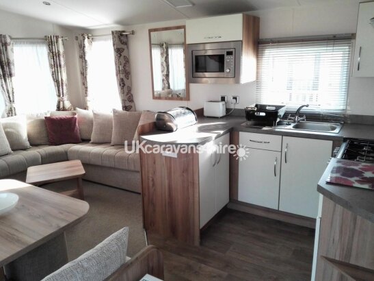 Pinewoods Holiday Park, Ref 8200
