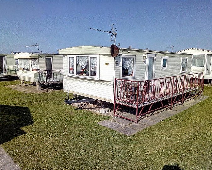 ref 8684, Sealands Caravan Park, Skegness, Lincolnshire