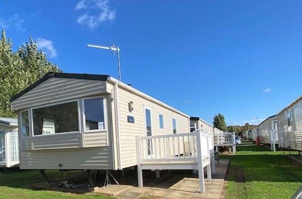 Manor Park Holiday Village, Ref 8689